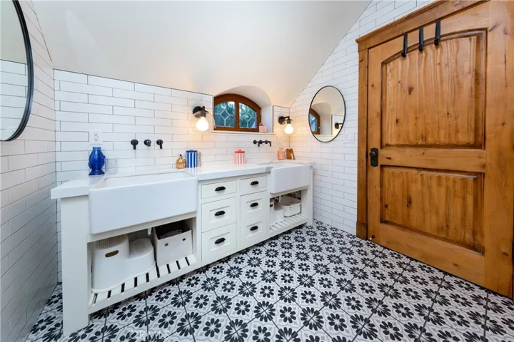 85 Saddlebow, Bell Canyon, California 91307