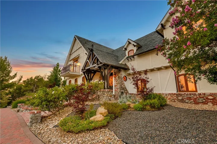 85 Saddlebow, Bell Canyon, California 91307