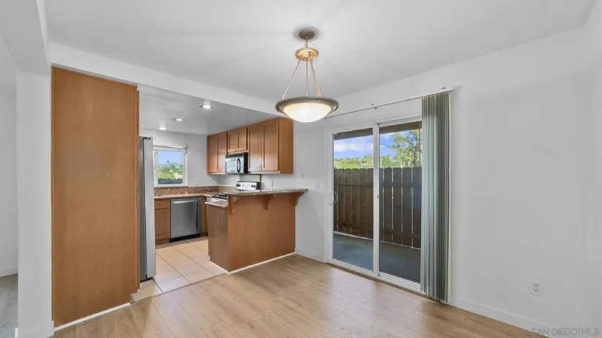 505 San Pasqual Valley 183, Escondido, California 92027