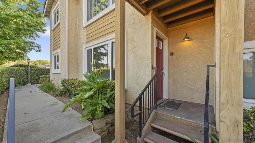 505 San Pasqual Valley 183, Escondido, California 92027