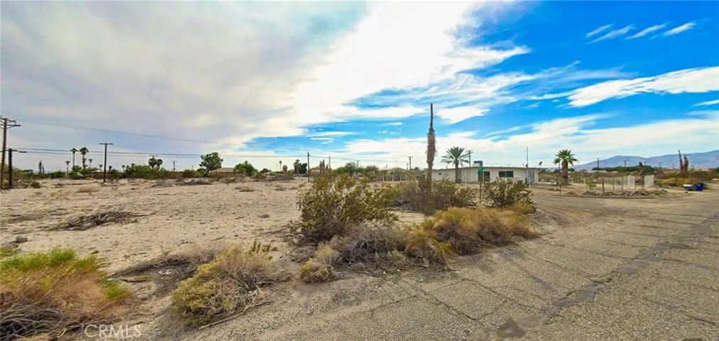 1319 Bering Boulevard, Thermal, California 92274