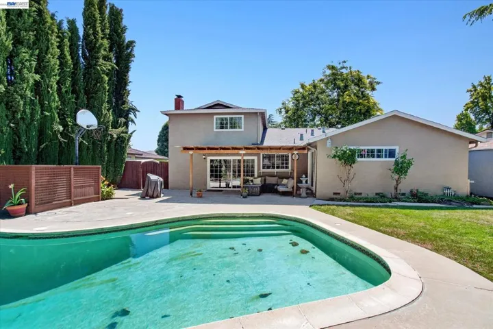 1841 Paseo Del Cajon, Pleasanton, California 94566