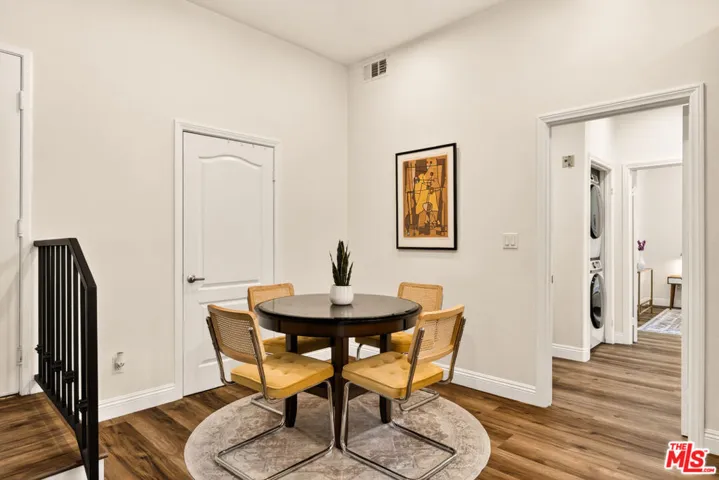 7101 La Tijera Boulevard J101, Los Angeles, California 90045