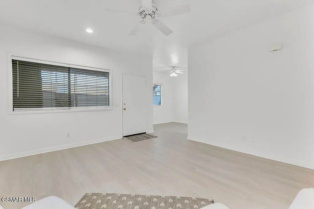 Living room to dining area
