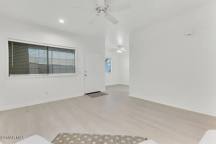 Living room to dining area