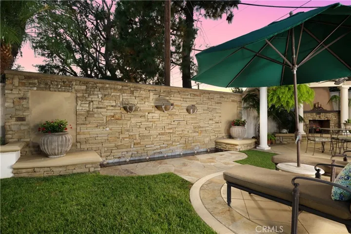 12741 Dunas Road, North Tustin, California 92705