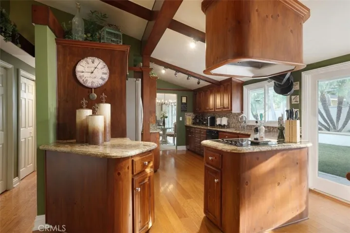 12741 Dunas Road, North Tustin, California 92705