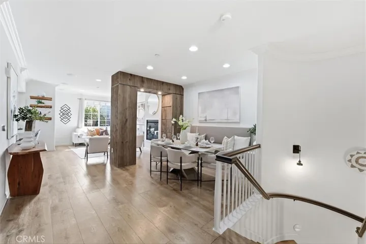 Entry down to bedrooms