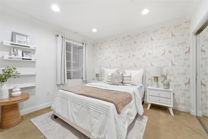 2nd bedroom