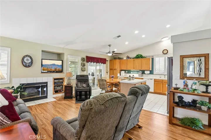 44249 Brandon Thomas Way, Lancaster, California 93536