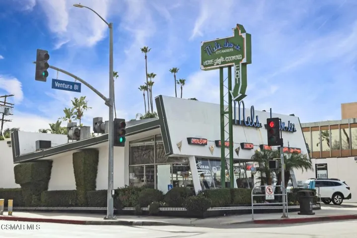 035-006-Sherman Oaks4-1500x1000