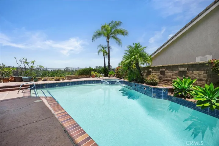 Another view of the pool.