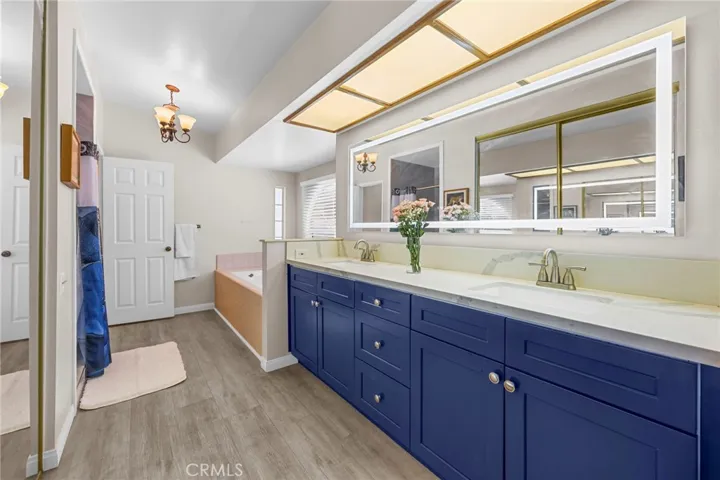PRIMARY ENSUITE BATHROOM