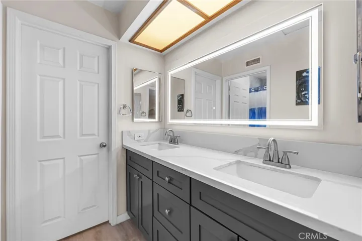 JACK AND JILL BATHROOM