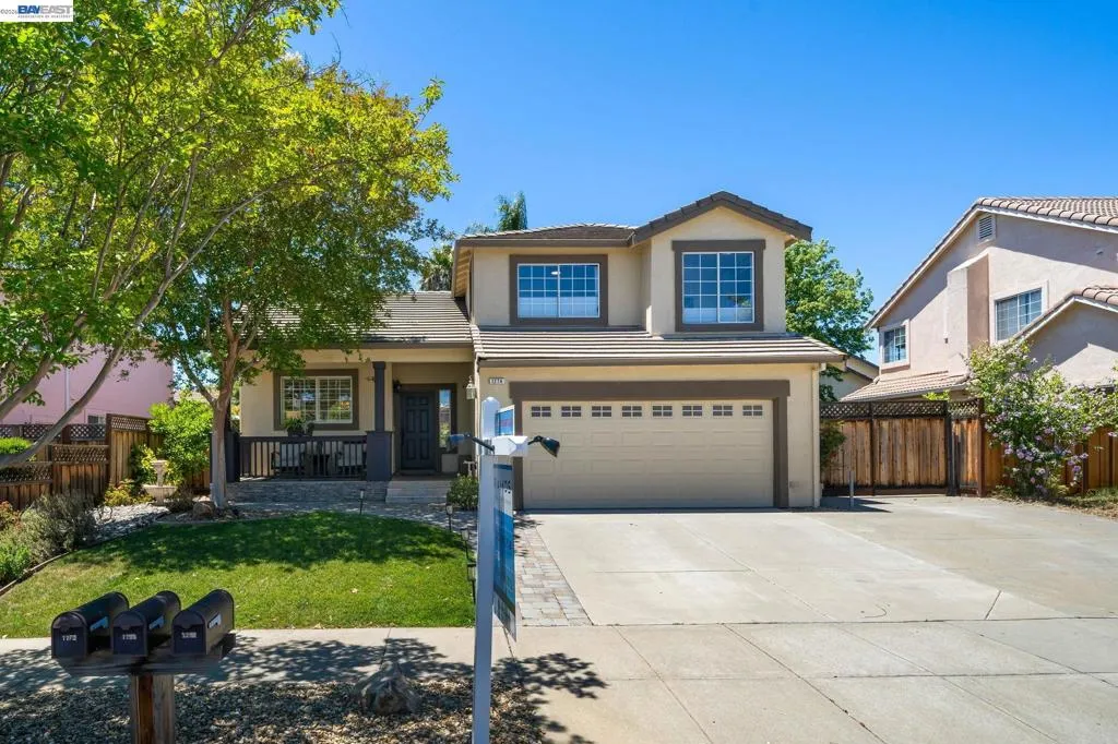 BEAUTIFULLY REMODELED HOME!