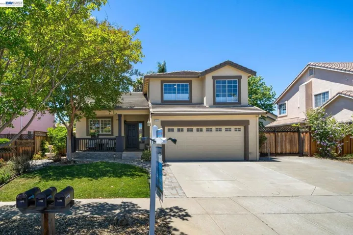 BEAUTIFULLY REMODELED HOME!