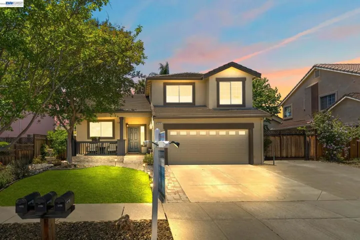 WELCOME HOME!