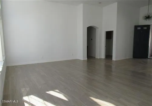 986 Lincoln liv room 3