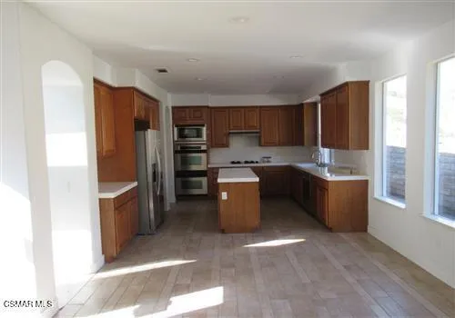 986 Lincoln kitchen 1