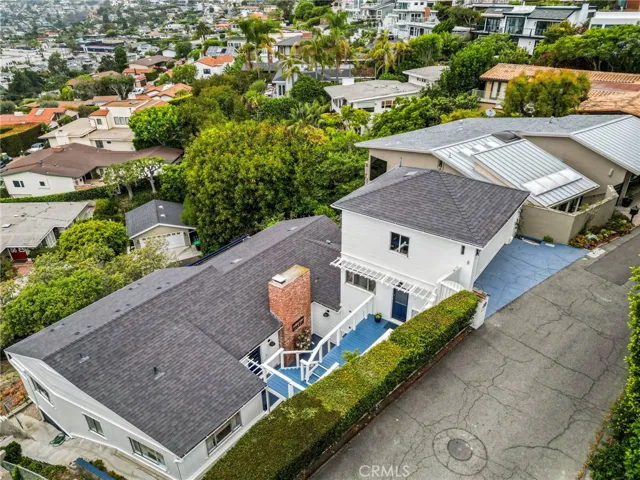 933 Coast View Drive, Laguna Beach, California 92651
