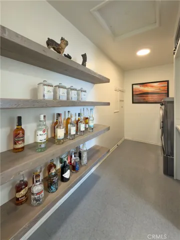 933 Coast View Drive, Laguna Beach, California 92651