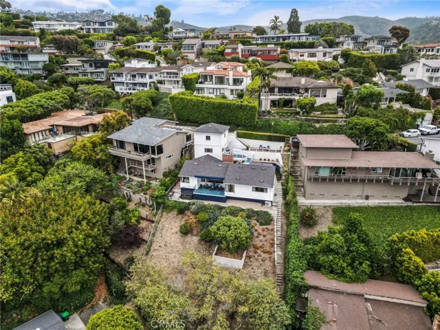 933 Coast View Drive, Laguna Beach, California 92651