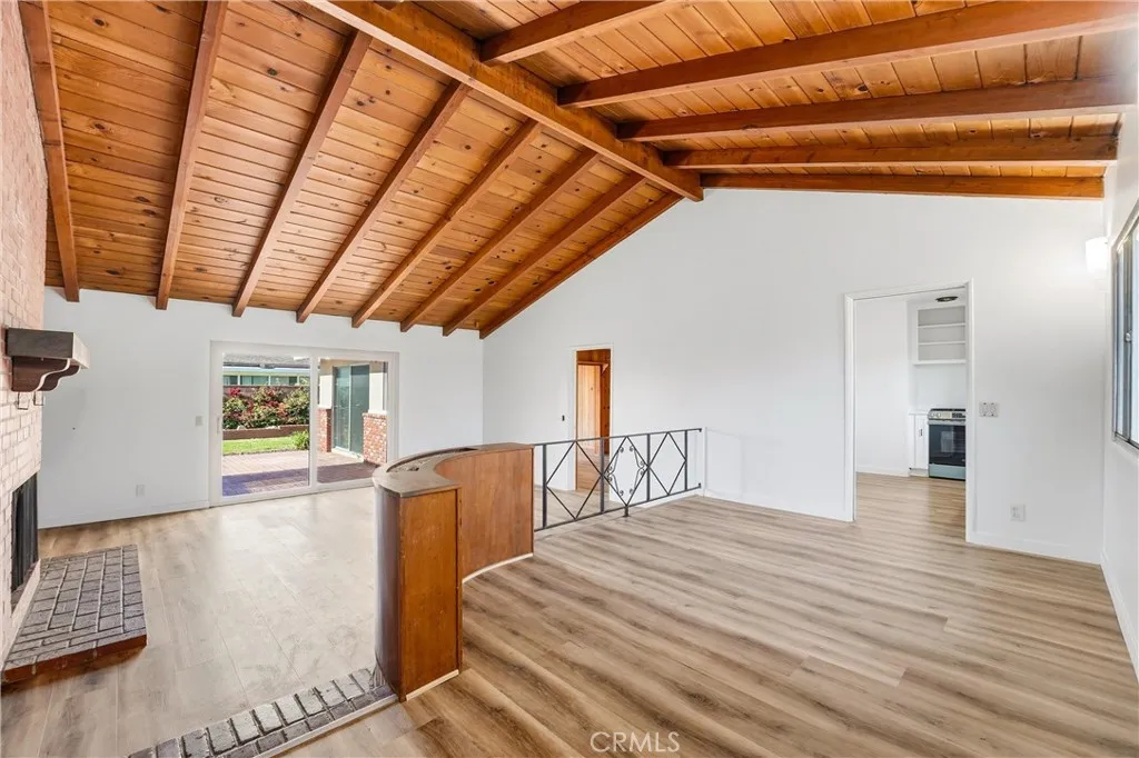 Entry to Dining Room