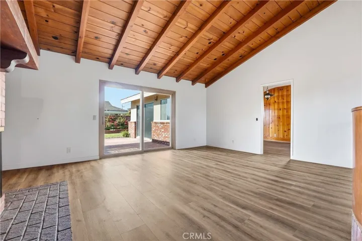 Direct Access from Living Room to Backyard.