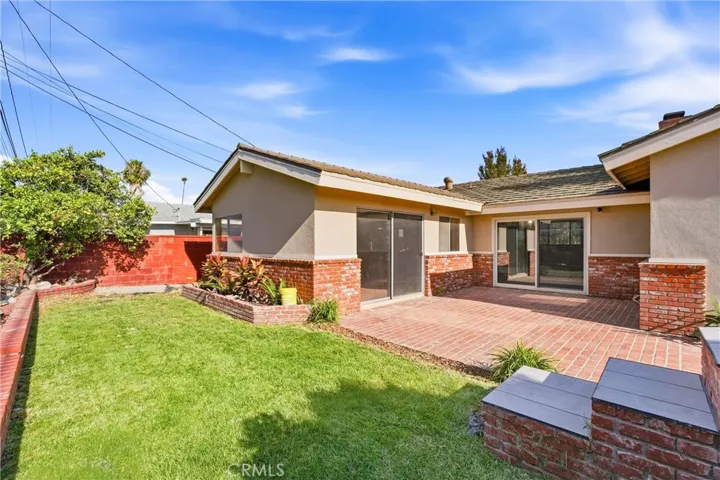 Large Spacious Yard