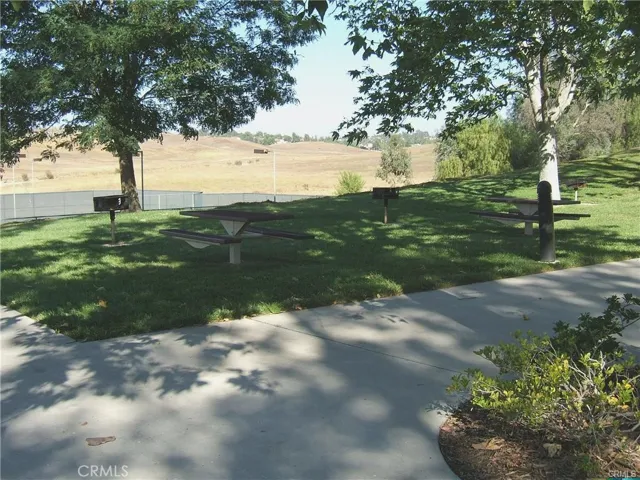 Clubhouse BBQ And Picnic Area