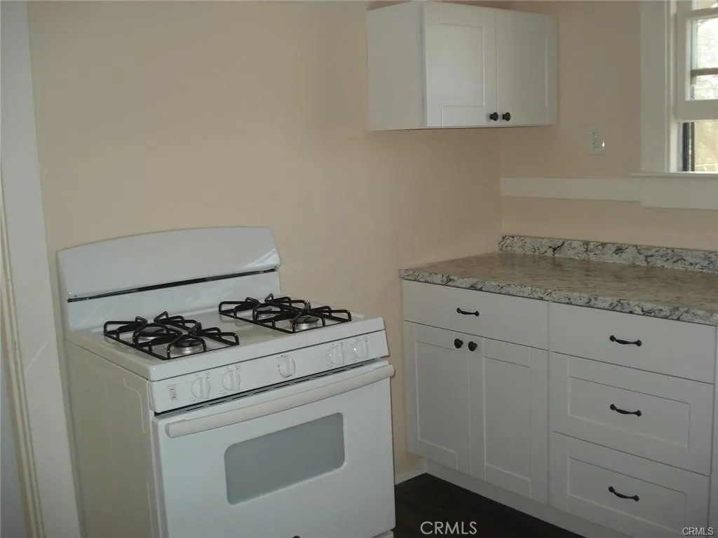 Standing Gas Range in the kitchen