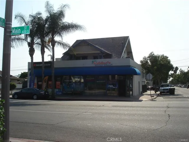 Building Frontage, unit is on the second level