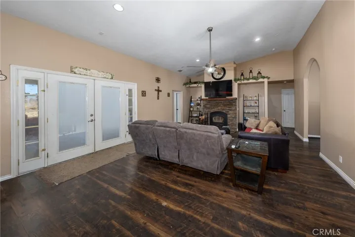 11671 Desert View, Pinon Hills, California 92372