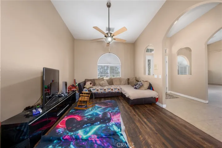 11671 Desert View, Pinon Hills, California 92372