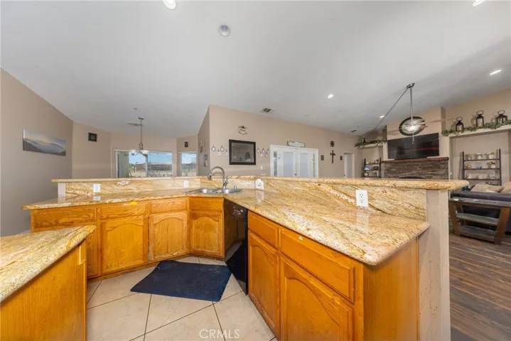 11671 Desert View, Pinon Hills, California 92372