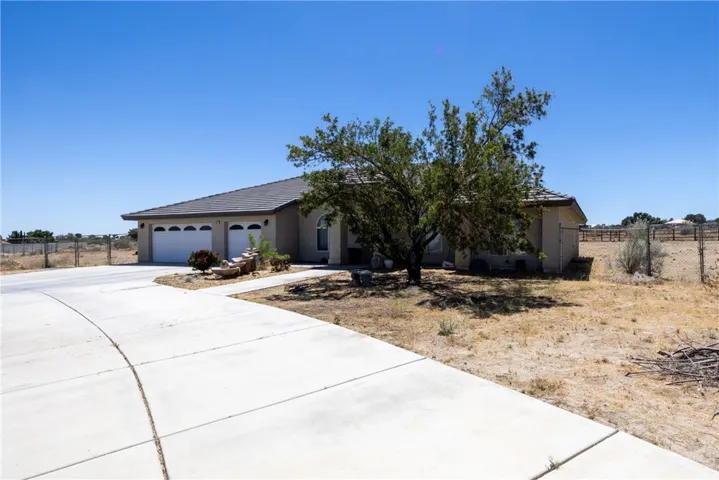 11671 Desert View, Pinon Hills, California 92372