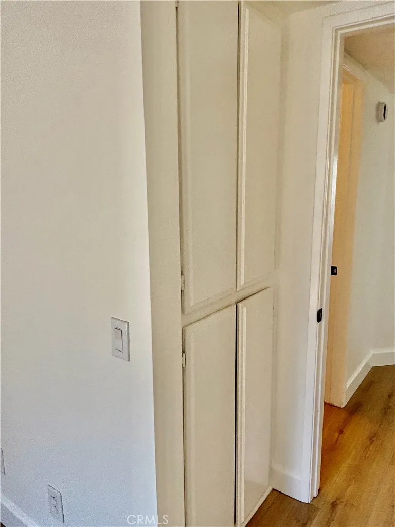 Bedroom Linen Closets