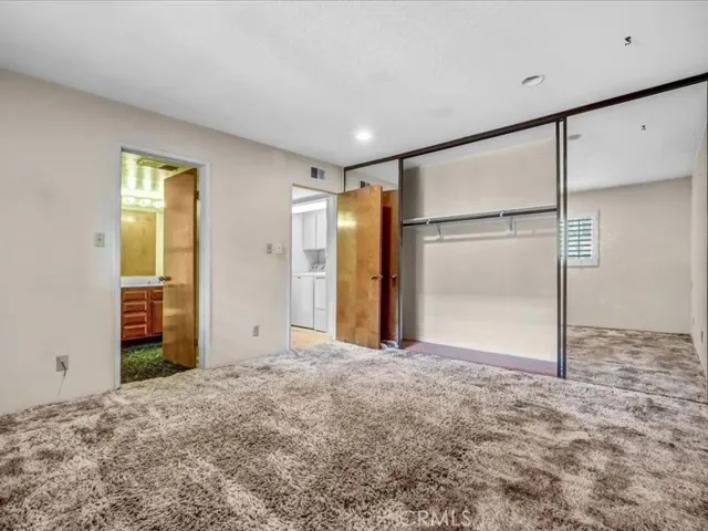2298 Rose 302, Signal Hill, California 90755