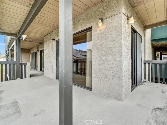 2298 Rose 302, Signal Hill, California 90755