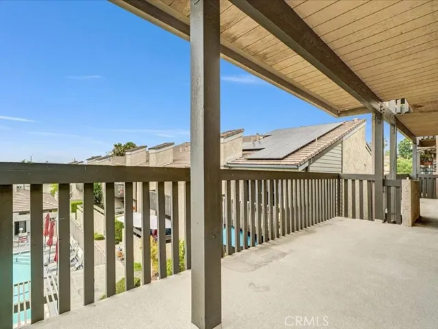 2298 Rose 302, Signal Hill, California 90755