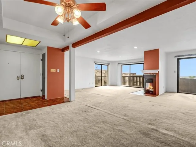 2298 Rose 302, Signal Hill, California 90755