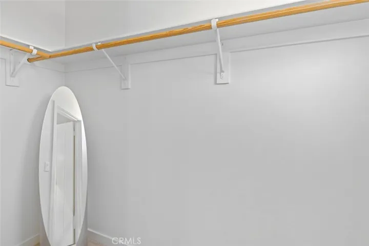 walk in closet