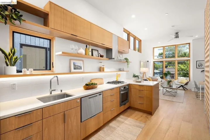 813 Jones, Berkeley, California 94710