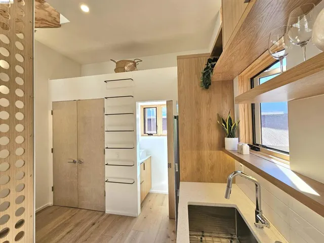 813 Jones, Berkeley, California 94710
