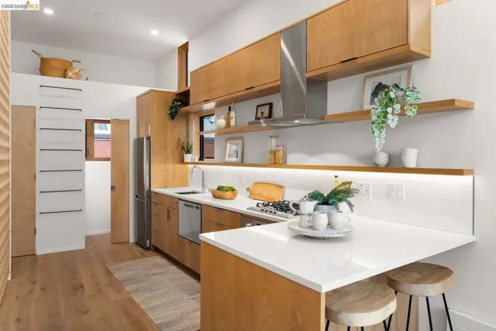 813 Jones, Berkeley, California 94710