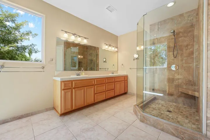 1520 Merritt Drive, El Cajon, California 92020