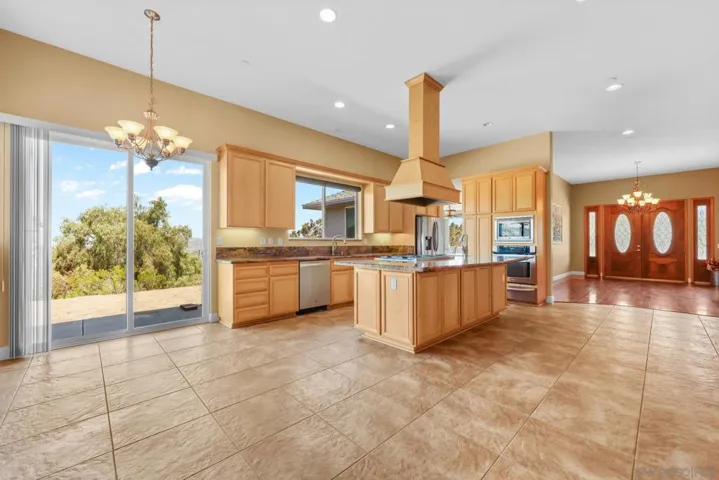 1520 Merritt Drive, El Cajon, California 92020