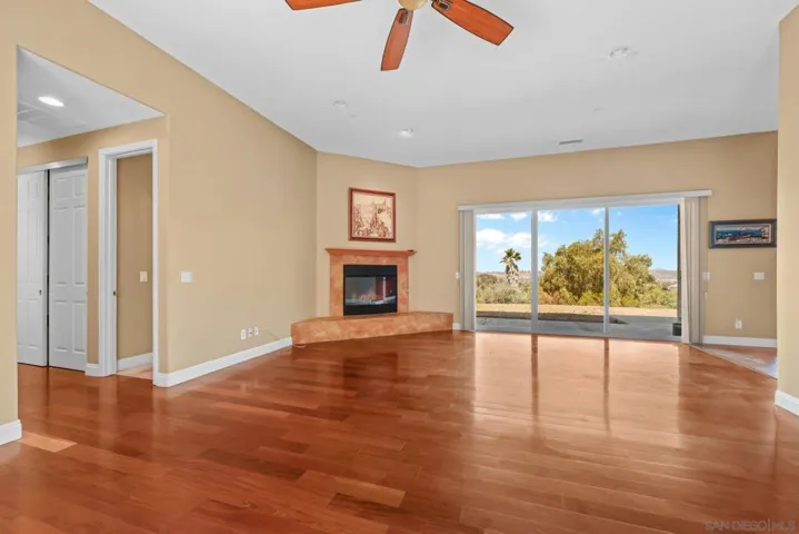 1520 Merritt Drive, El Cajon, California 92020