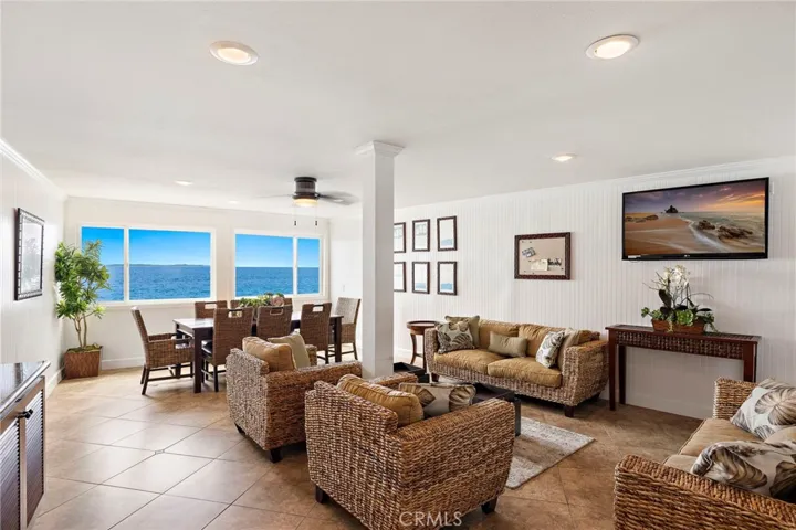 THE SEAVIEW ROOM COMMUNITY ROOM ON SEAWALL