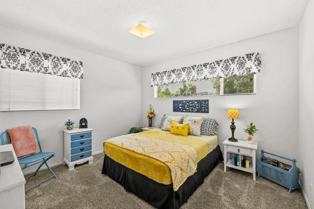 RaeAllenMedia Lola Ave-25